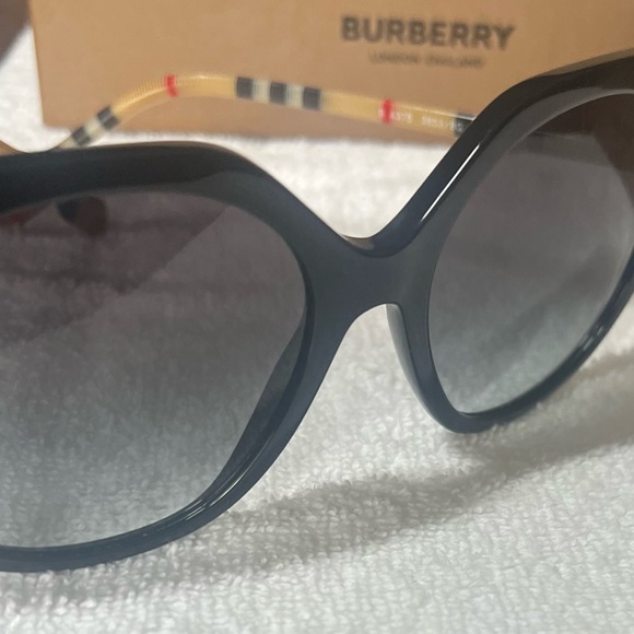 Burberry Black and Beige Sunglasses for Women - Picture 1 of 3